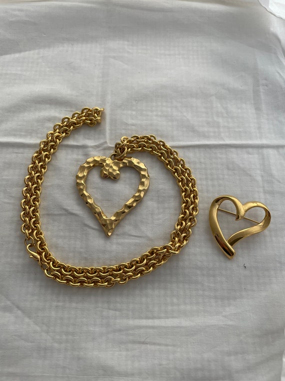 Trifari heart pendant - Gem