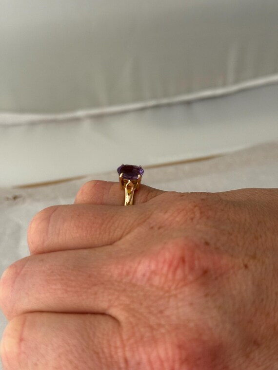 14K Solid Gold Facted Oval Amethyst Ring 2.74 gra… - image 7