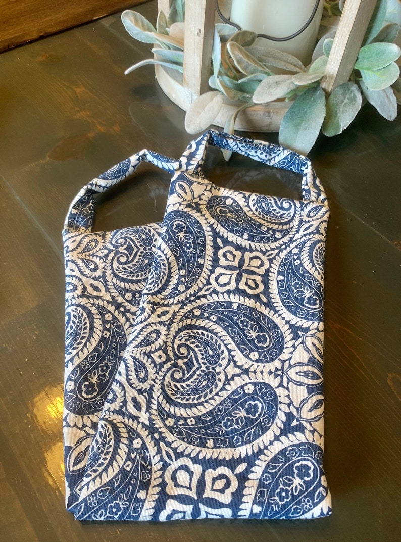 Washable Microwavable Rice Bag Heating pad Natural Healing Cold Therapy and Spa Relaxation... NEW Navy Paisley W