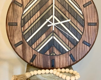 Barnwood Quilt Clock