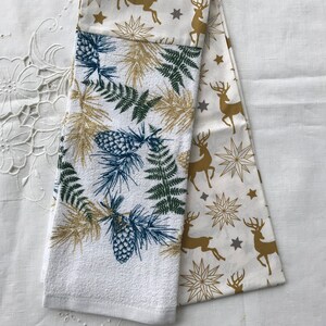 Kitchen Towel Scarf - Pine cones