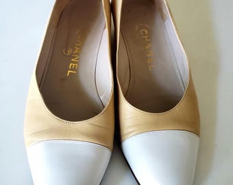 Vintage Chanel beige witte pumps maat 38,5