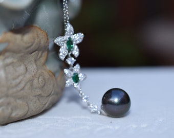 Black Tahitian Pearl Pendant Necklace with Silver Flower and Zirconia Accents