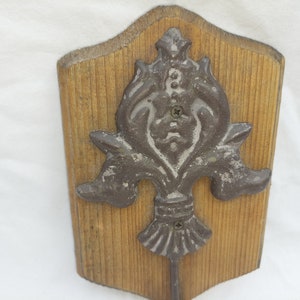 Wall hanger or coat rack - Art Deco - Iron (cast/wrought), Wood (oak) France - 19th century