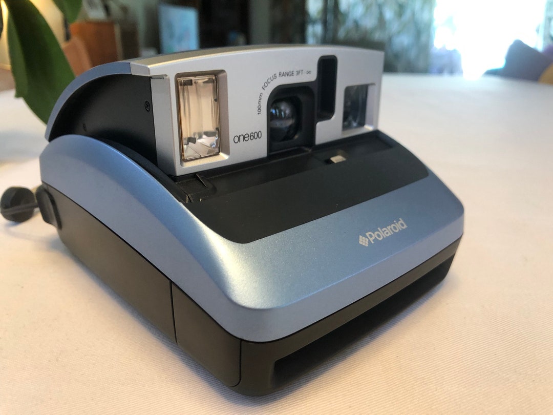 Polaroid ONE - Appareil photo instantané 600 instant camera