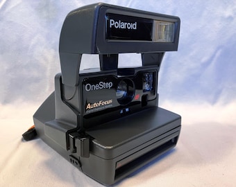 Film Tested 1990's Polaroid 600 OneStep Auto Focus DES Instant Camera. Very Good Condition and Working Great! #4182