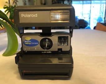 1990's Polaroid 636 One Step Talking Instant Film Camera. Clean, Tested and Working Great! #1593