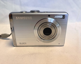 Tested Samsung SL201 Compact Digital Camera 10.2mp W/ 2gb Card, New Battery and Charger. Working!  #4106