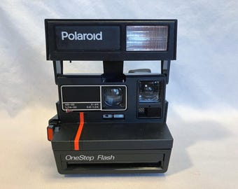 Film Tested Vintage 1980's Polaroid 600 One Step Flash Red Stripe.  Very Good Condition and Working Great!  #3353