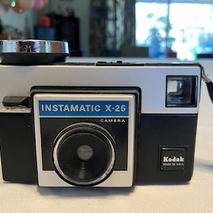 1973 Vintage Kodak X-25 Instamatic 126 Film Cartridge Camera. Working Shutter and Advance! #2939