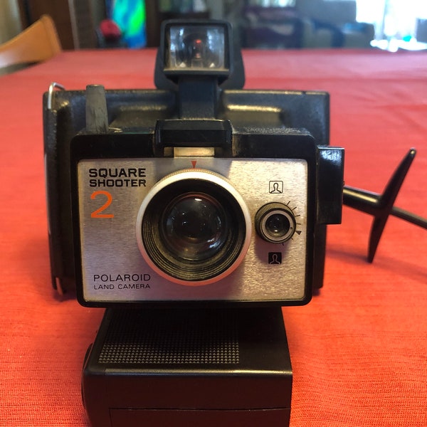 Vintage Early 1970's Polaroid Square Shooter 2 Instant Camera.