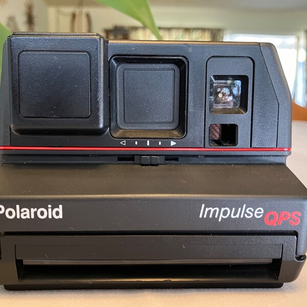 Vintage 1980's Polaroid Impulse QPS Quick Pulse Sonar 600 Instant Camera -  Clean and Film Tested! #1850