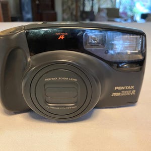 Film Tested Vintage 1991 Pentax IQZoom 105R 35mm Point and Shoot Camera W/ Carrying Case. Working Great! #3119
