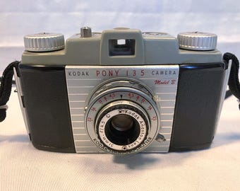 Film Tested Vintage 1955 Kodak Pony Model B 35mm Bakelite Camera. Working ! #4051