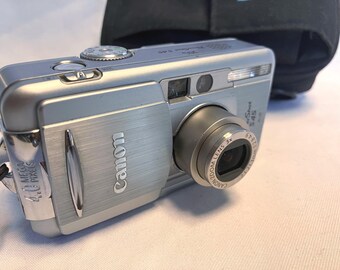 Tested 2002 Canon Powershot S45 Digital W/ CF Card, New Battery and Charger and Case. Working!  Please Read the Description! #4101