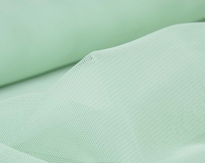 Tüllstoff fein in uni mint, grün, transparent, weich, fließend - 140cm breit - Stoff halb transparent, UNI