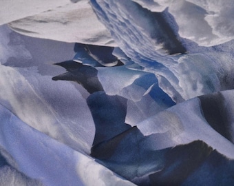 Sweatshirt with mountains in blue, grey, white, winter, warm, patterned - 150 cm wide - fabric slightly shiny, patterned
