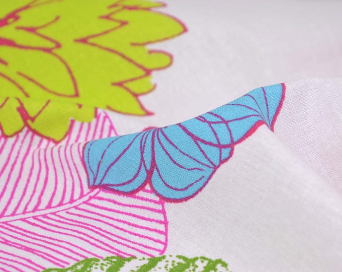 Cotton fabric with large flowers, white, blue, pink, green, patchwork fabric - 155 cm wide - smooth, patterned fabric