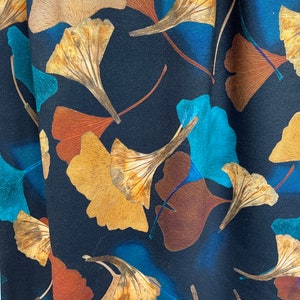 Viscose jersey with ginkgo leaves - Hilco Edina