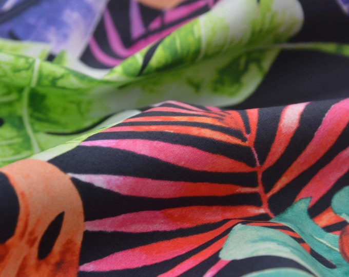 Hosenstoff aus Baumwolle mit Stretch, Blätter, schwarz, grün, rot - 145cm breit - Stoff glatt, gemustert