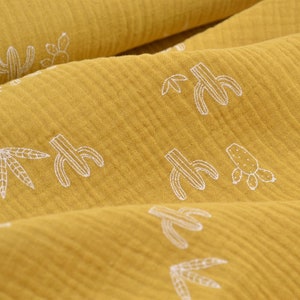 Muslin with cacti made of cotton yellow