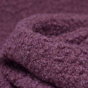 Tkanina na płaszcz &quot;Boucle&quot; w kolorze fioletowym, gładka firmy Hilco, miękka i przytulna, Teddy - szerokość 150 cm - tkanina lekko błyszcząca, UNI