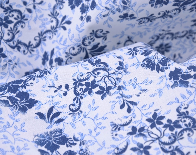 Blouse fabric with small flowers made of cotton with elastane - 150 cm wide - patterned fabric