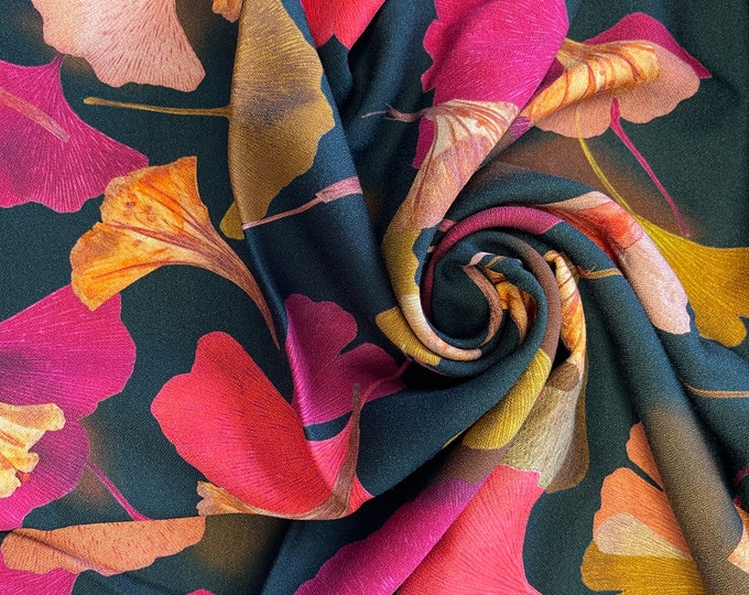 Blouse crepe fabric with ginkgo leaves - Hilco Nelia