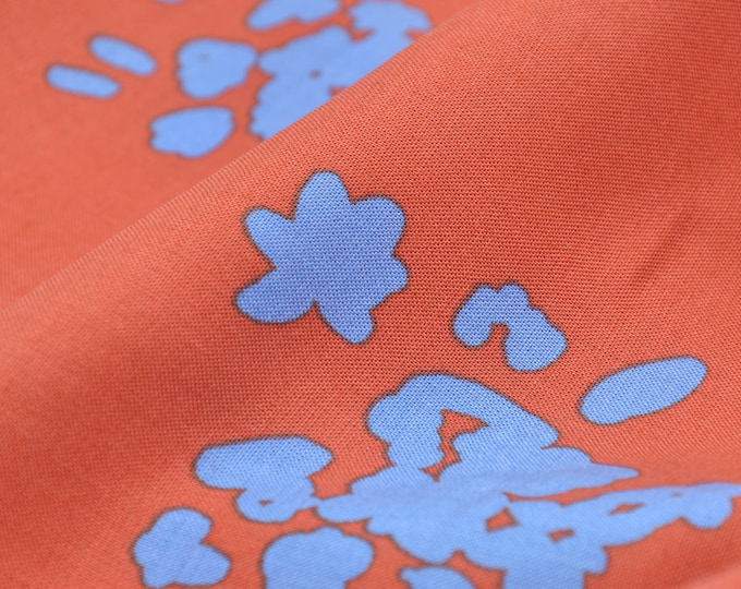 Floral viscose blouse fabric from Fibre Mood, 23-145 cm wide - patterned fabric