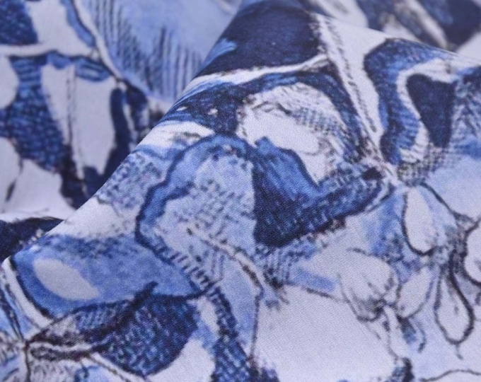 Silk, cotton patterned, blue made in Italy flowers - 140 cm wide - fabric smooth, patterned