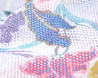 NEU! Netzstoff, Spezialstoff, Designerstoff, Blumen, bunt