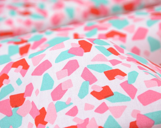 Baumwollstoff mit kleinen geometrischen Formen aus Spanien von Katia - 145cm breit - Stoff gemustert geometrische Muster