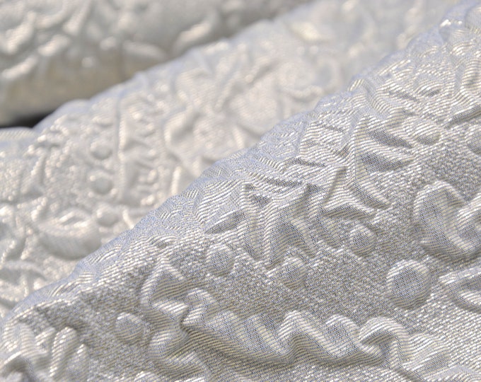Designer fabric embossed Cloque Paisley silver shiny - 135 cm wide - fabric nubbed UNI