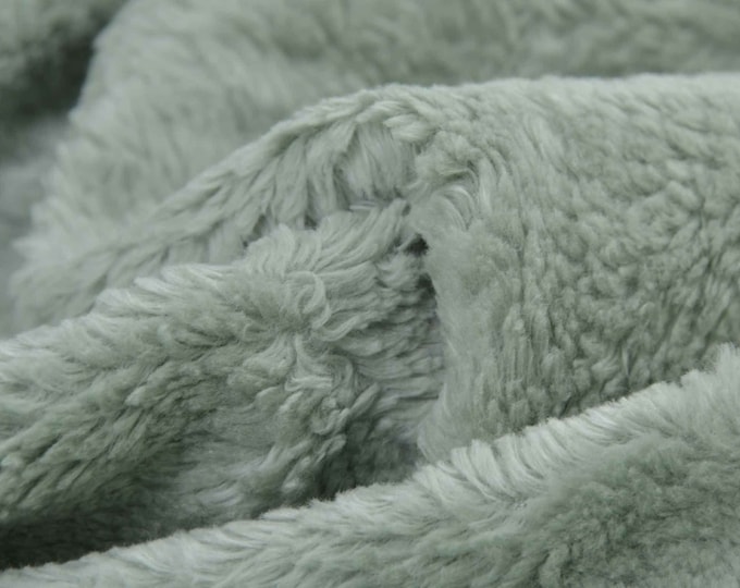 Teddy, Plüschstoff aus Baumwolle in uni grün, weich und flauschig - 150cm breit - Stoff flauschig, UNI