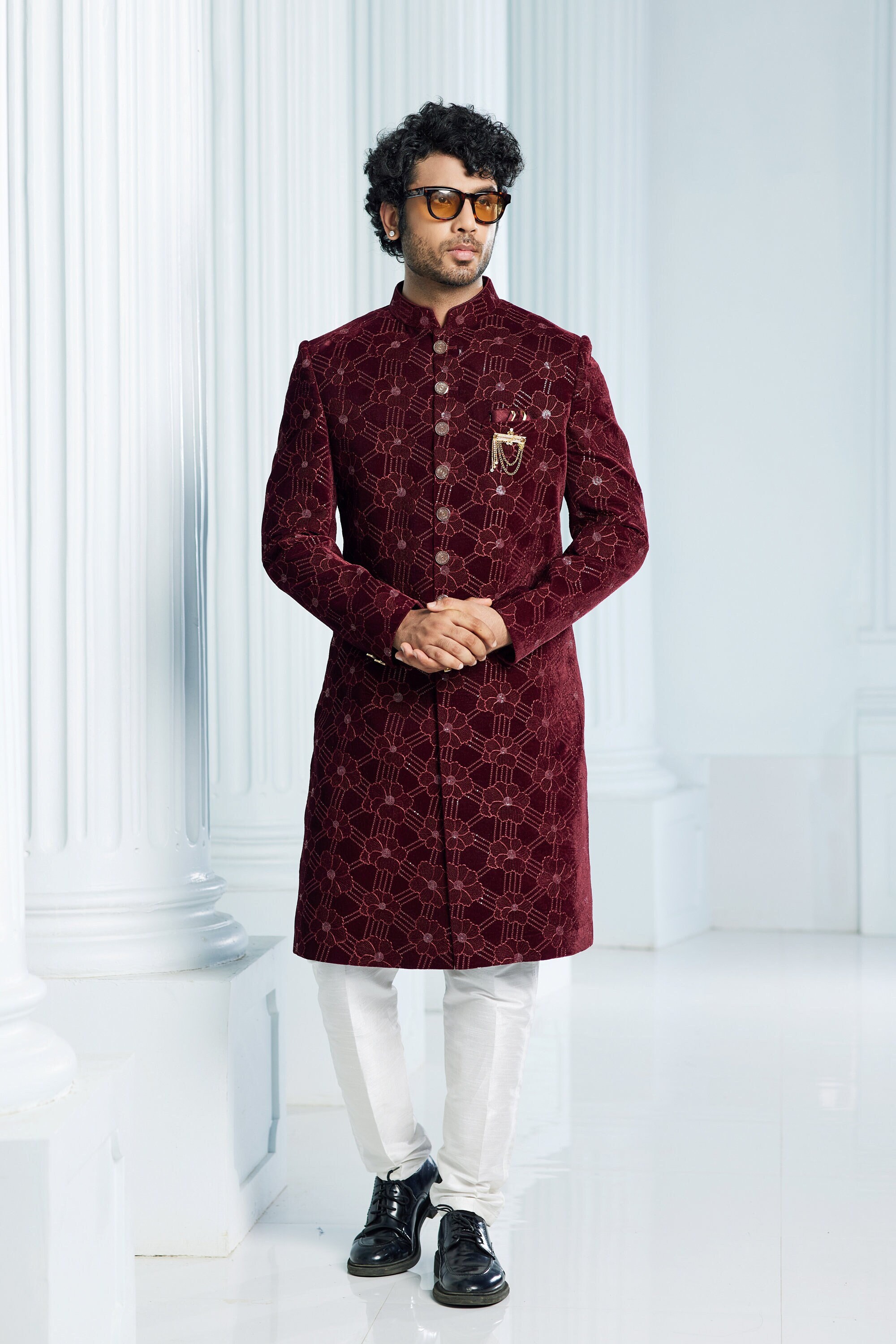 Sherwani maroon deals colour