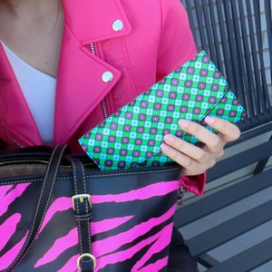 Cartera verde Billetera con solapa de floral, Cartera grande, Cartera de flores, cartera con estampado, cartera de mujer.GREEN FLOWER WALLET