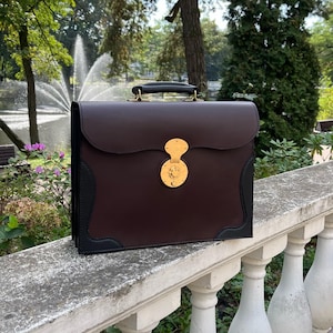 Zakelijke luxe aktetas, premium leren kantoortas, hoogwaardige, op maat gemaakte elegante herenkoffer voor laptop en documenten