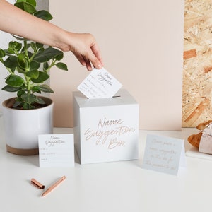 1 roségouden verijdelde naamsuggestiebox voor babyshower inbegrepen 30 kaarten en 1 bord