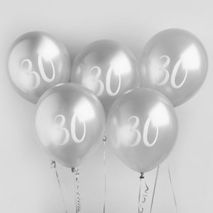 5 silberfarbene Zahl 30 Luftballons