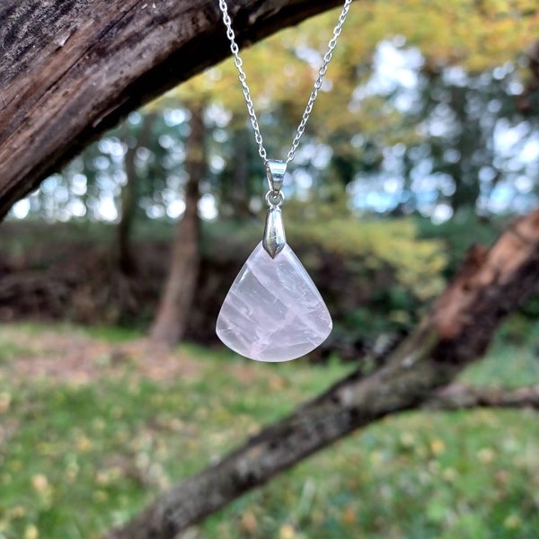 Collier pendentif quartz rose