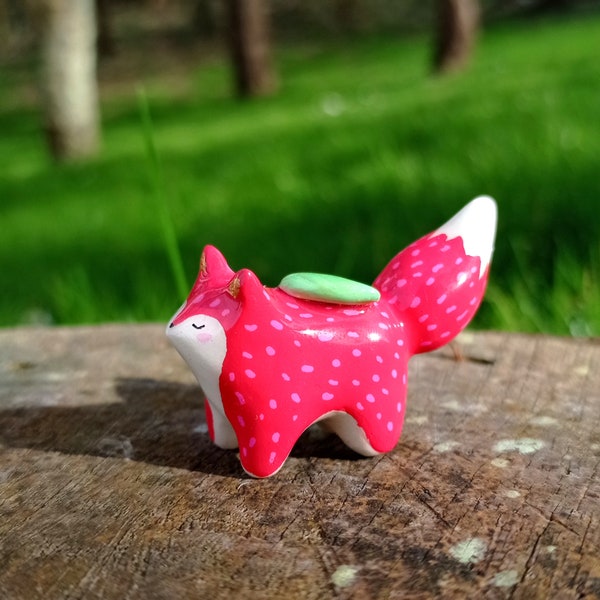 Strawberry fox figurine - mini fruit fox - pink red - gift for fox lovers - handmade creation in clay and resin