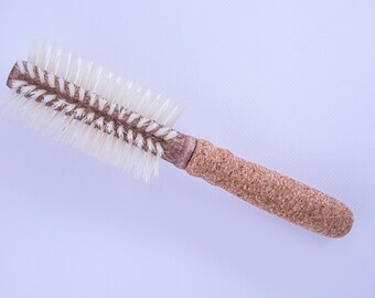 The Gigi Brush (Medium) - The Bristle Brush Company London