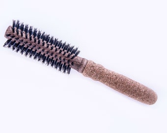 The Lola Brush (Small) - The Bristle Brush Company London