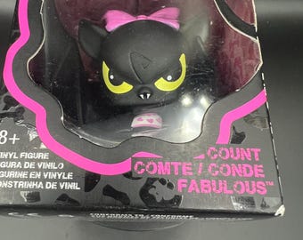 Monster High Collectable Pet Count Fabulous Vinyl, Never Removed From Box, Draculaura Pet Bat