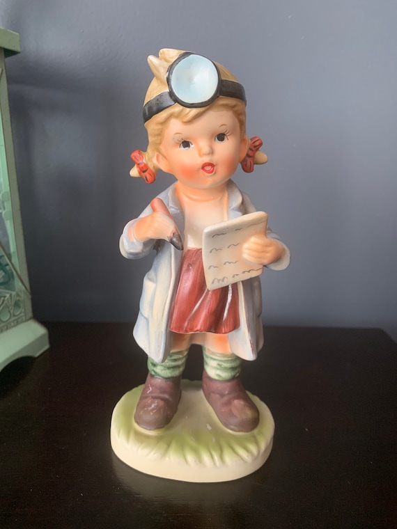 Vintage 1950s Miyoshi Japan Figurine, Little Girl Doctor With