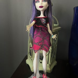 Preciosa muñeca Monster High Ghoul Spirit Spectra Vondergeist, muñeca de moda MH, preciosa, no completa.