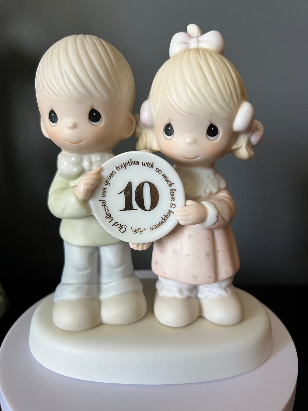 Vintage 1983 Precious Moments Figurine: Enesco E-2854