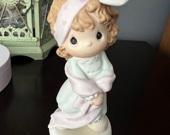 Figura vintage de Precious Moments, Niña envuelta para regalo, 1998 Enesco