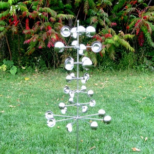 Starship Mini Wind Sculpture | Outdoor Metal Yard Art | Kinetic Wind Spinner | Metal Sculpture | Metal Garden Spinner | Modern Yard Art