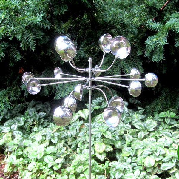 Yard Art Wind Flower IX | Metal Flower Garden Art Garden Stake Yard Art Sculpture Spring Gift Kinetic Spinner Metal Flower Garden Stakes